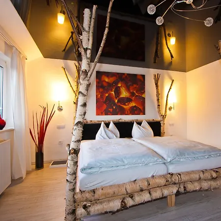 Hotel Restaurant Lindenhof 3*