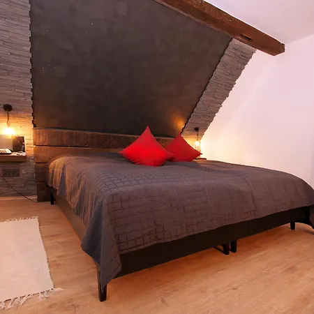 Restaurant Lindenhof ホテル 3*